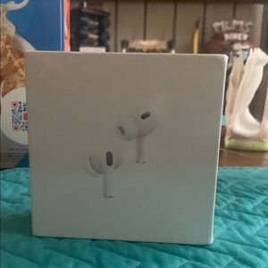 Apple White Wireless Earbuds